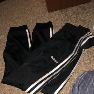 Adidas pants 10/12 M never worn no tags but I’m perfect shape